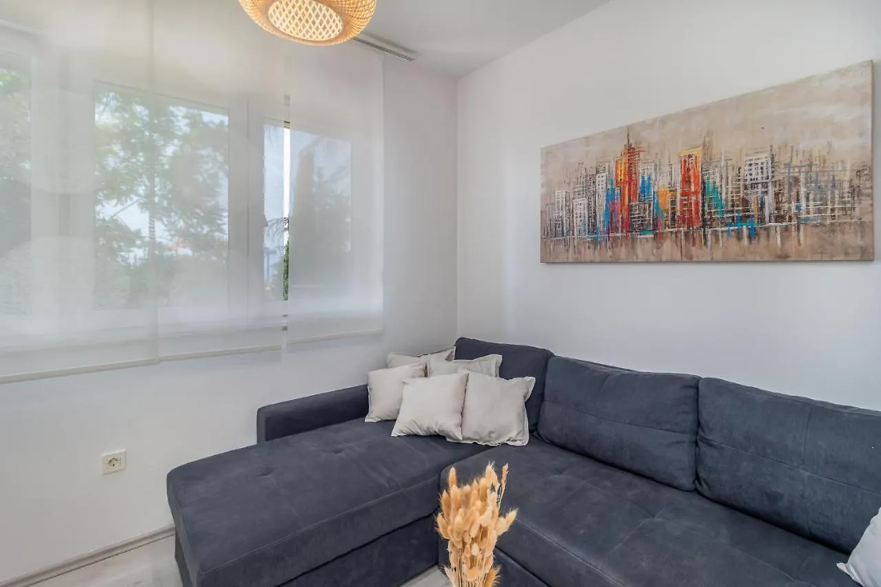 Apartman Doris Apartment Rijeka 0*,  Croatia